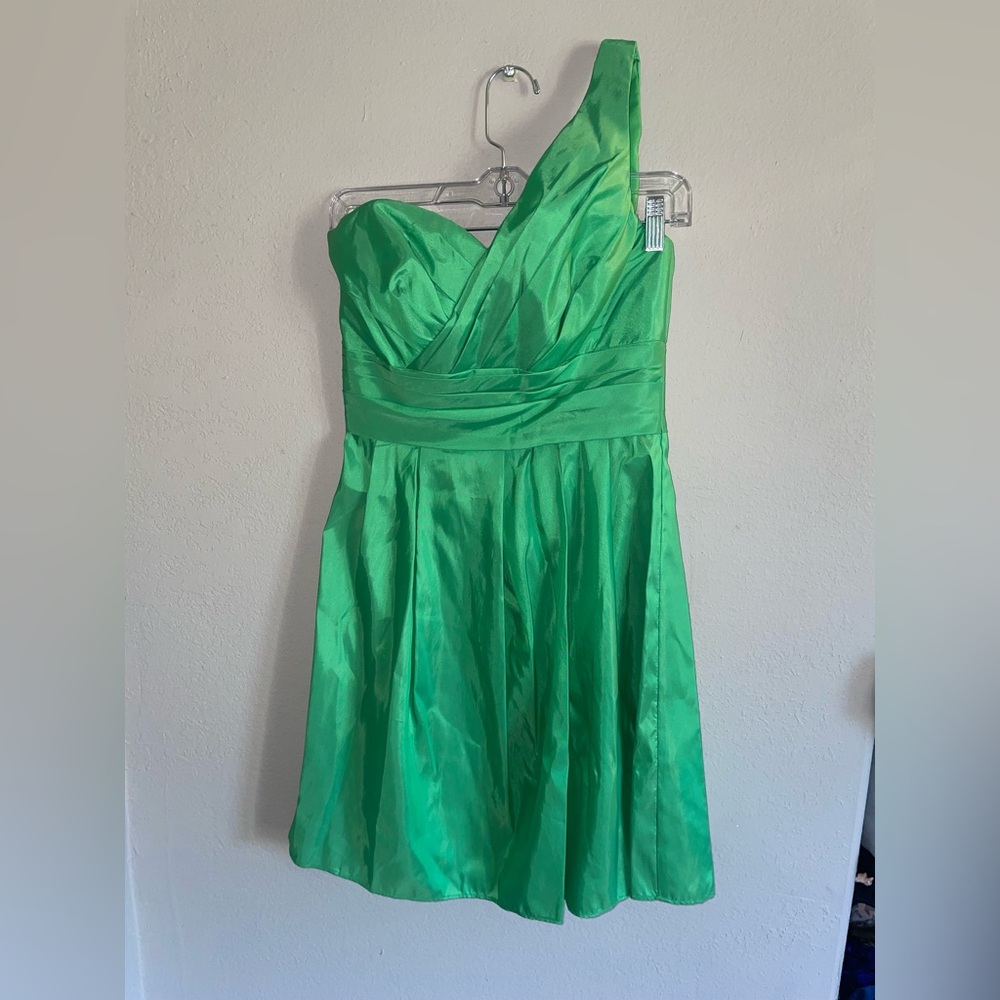 Davids Bridal Womans One Shoulder Dress Size 2 green